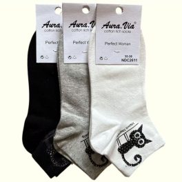 AURA.VIA Női bokazokni csillogó macskás mintával 1 par